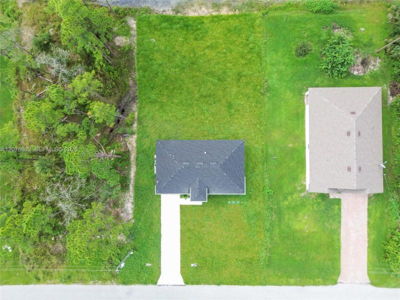 Exterior details and patio area of a home in , Lehigh Acres (Image 25).