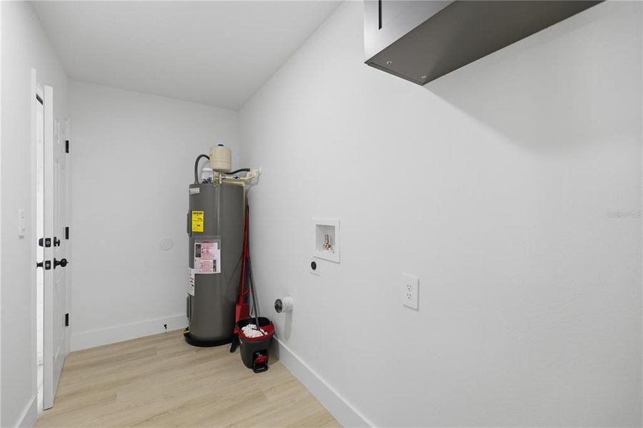 Furnished interior view inside a new home in , Ocala (Image 20).