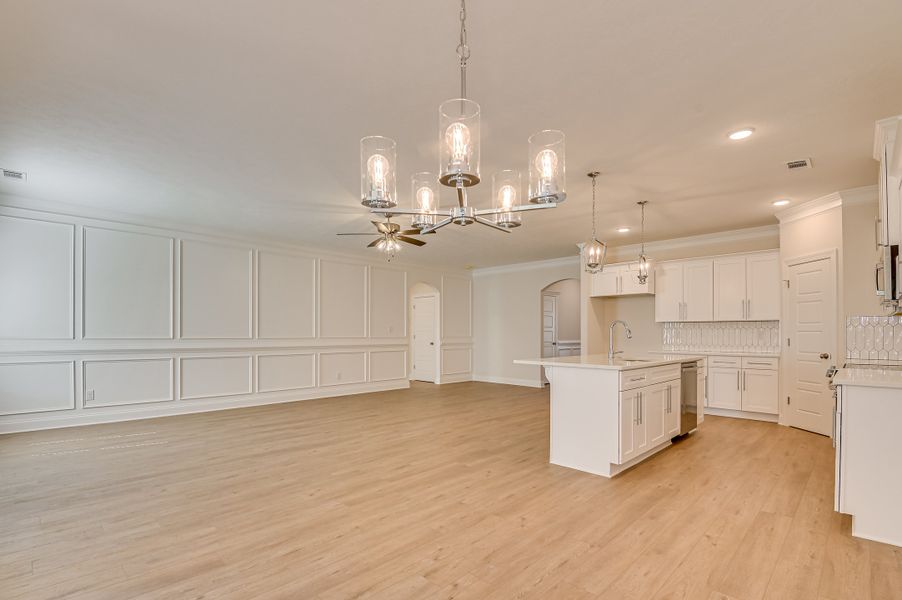 Spacious, unfurnished interior of a new home in The Sanctuary, Aiken (Image 25).