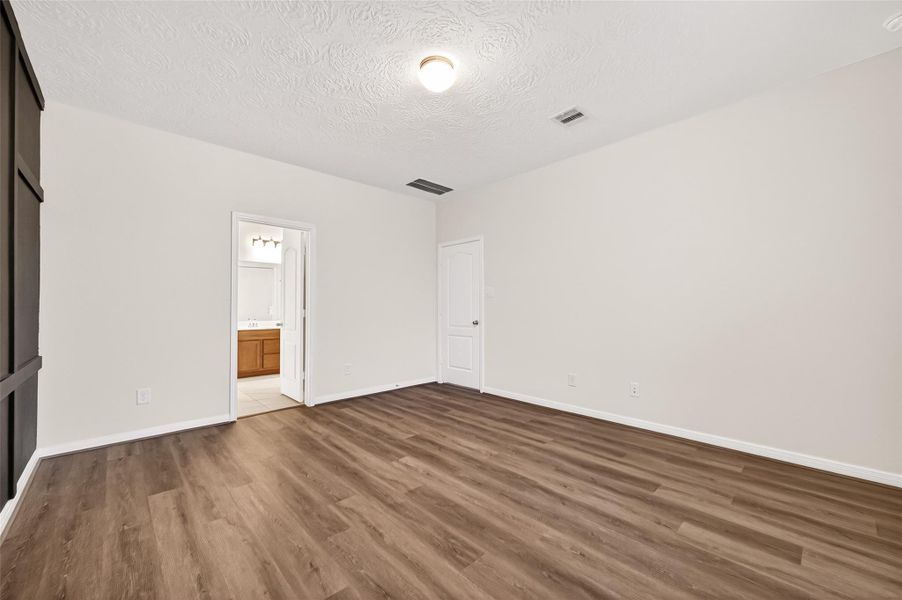 Spacious, unfurnished interior of a new home in , Houston (Image 35). Spacious, unfurnished interior of a new home in , Houston (Image 35).
