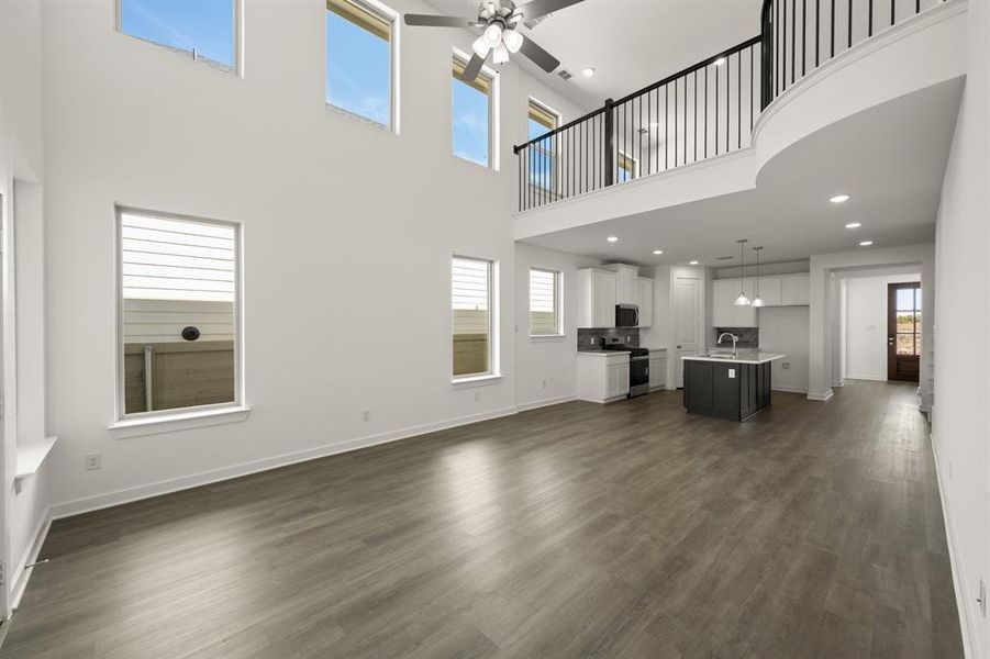 13_8825 Acorn- Living Room-2