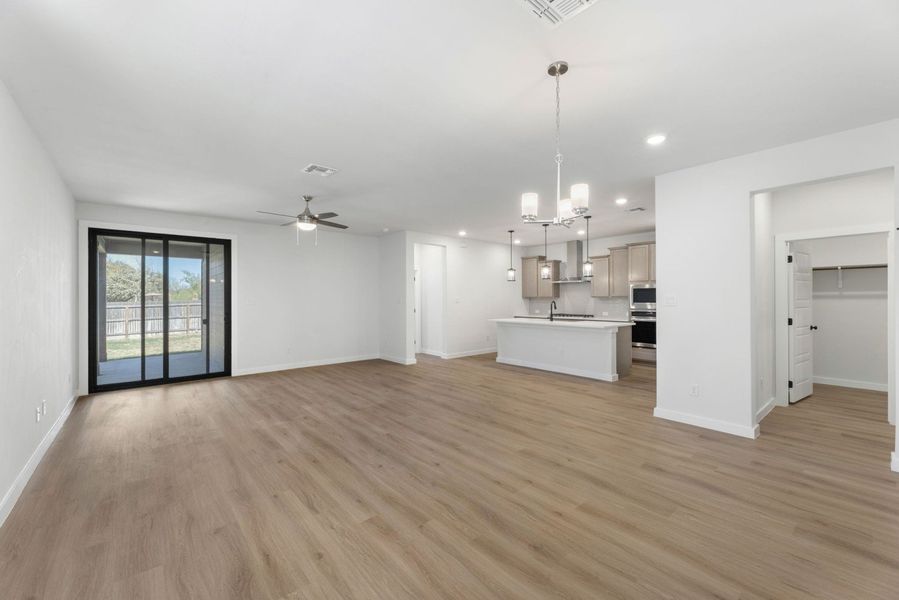 Representative unfurnished interior of a home built from the Colorado by Hakes Brothers in Veranda Designer, San Antonio (Image 13).