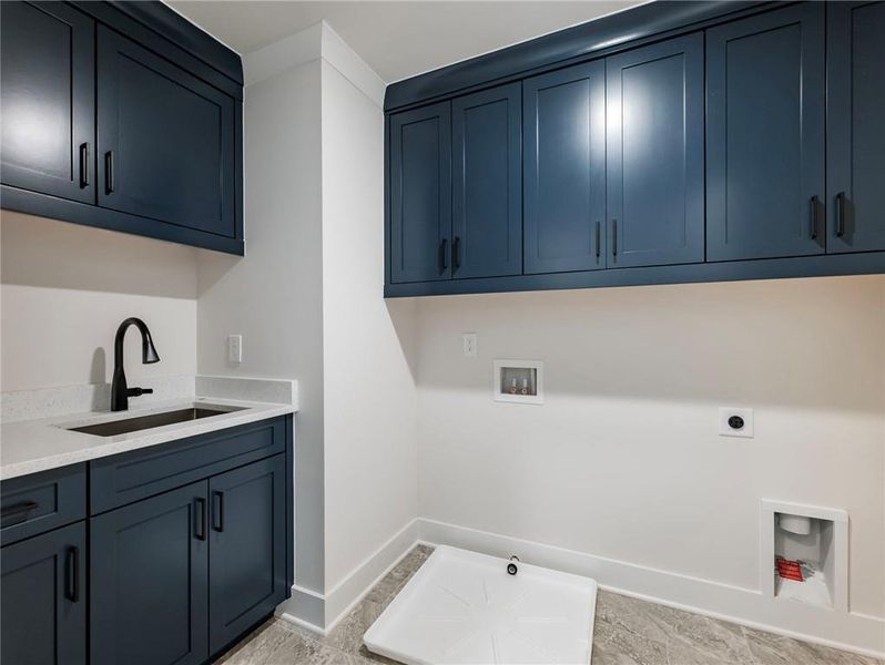 Furnished interior view inside a new home in , Buford (Image 15).
