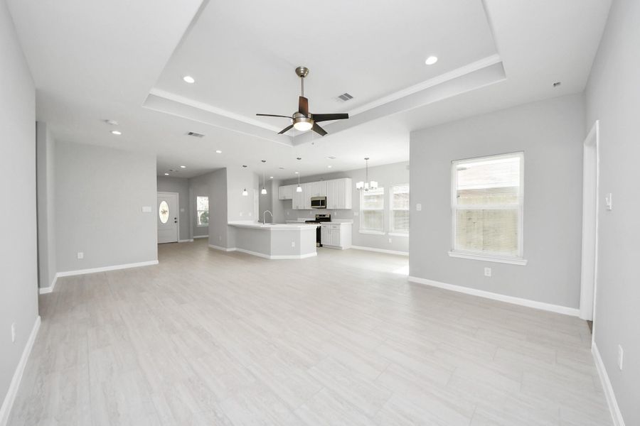 Spacious, unfurnished interior of a new home in , Houston (Image 20).
