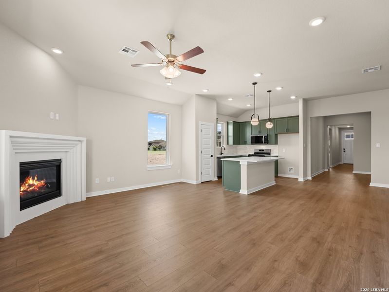 Spacious, unfurnished interior of a new home in Hunter's Ranch, San Antonio (Image 10). Spacious, unfurnished interior of a new home in Hunter's Ranch, San Antonio (Image 10).