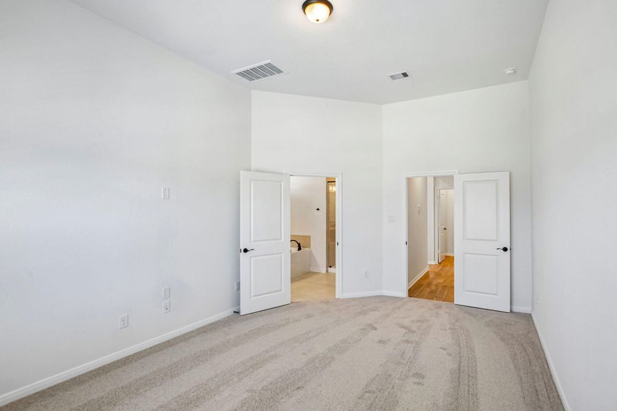 Spacious, unfurnished interior of a new home in Woodforest, Montgomery (Image 33). Spacious, unfurnished interior of a new home in Woodforest, Montgomery (Image 33).