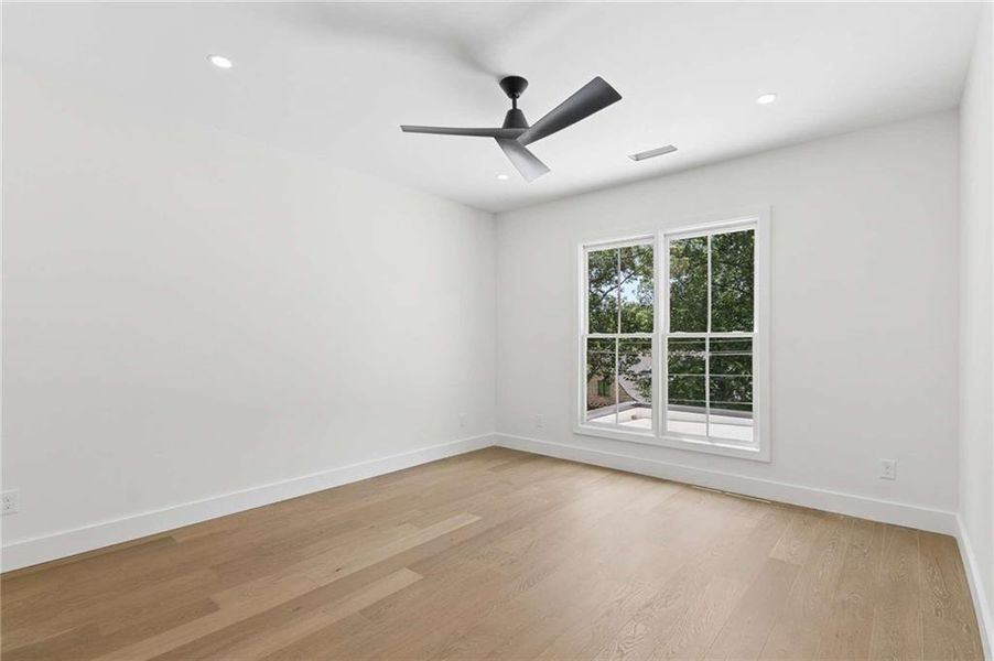 Spacious, unfurnished interior of a new home in , Brookhaven (Image 60).