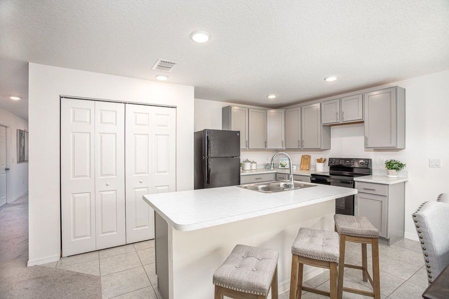 Model home - actual features may vary. Model home - actual features may vary.