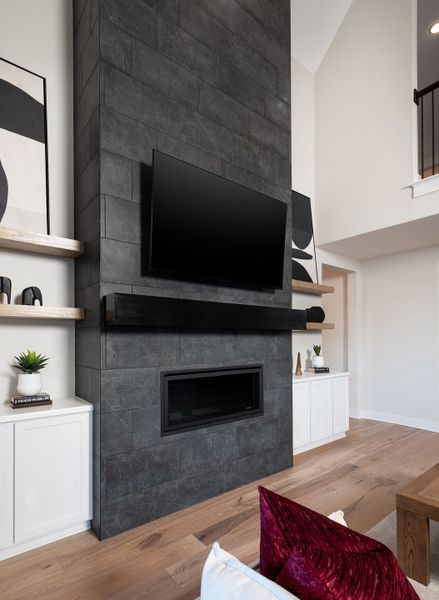 Representative furnished interior of a home built from the Owen by Tri Pointe Homes in View at the Reserve, Mansfield (Image 12).