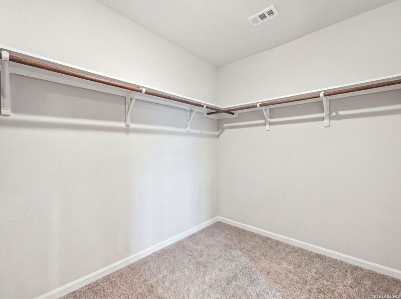 Spacious, unfurnished interior of a new home in Summer Hills, Atascosa (Image 24).