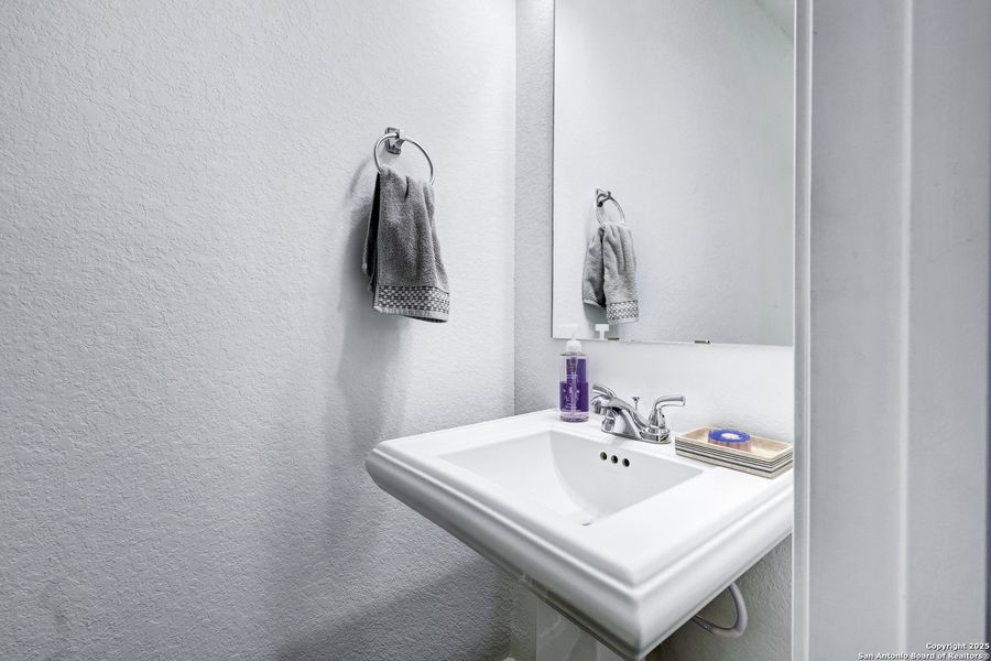 Image 37 of a home in Cibolo Canyons 50'. Image 37 of a home in Cibolo Canyons 50'.