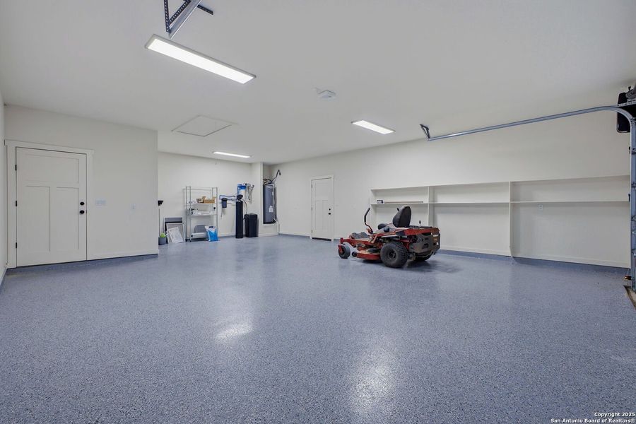 Image 50 of a home in .