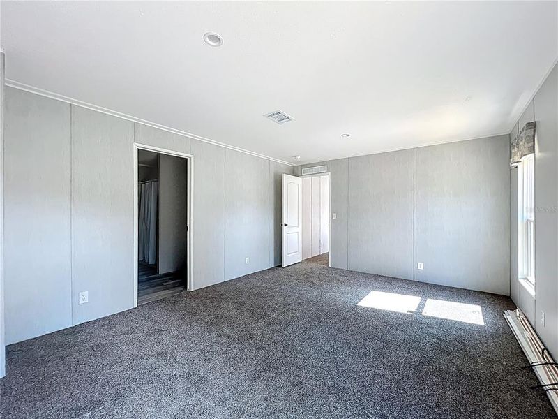 Spacious, unfurnished interior of a new home in , Inglis (Image 22).