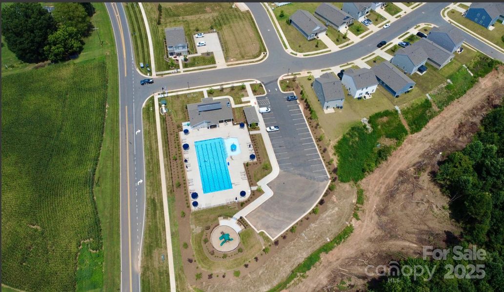 Image 27 of a home in Wallace Springs.