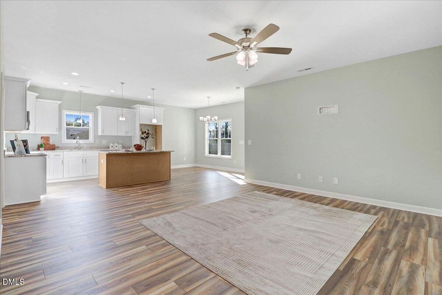 11-104 E Sillinger Dr-11