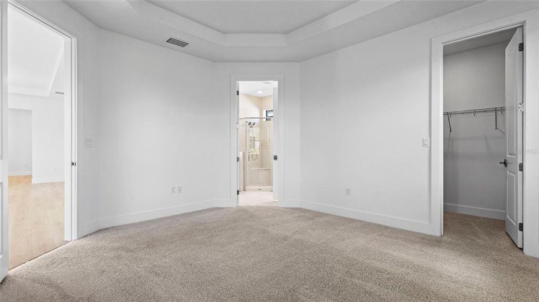 Spacious, unfurnished interior of a new home in Cresswind Lakewood Ranch, Lakewood Ranch (Image 16). Spacious, unfurnished interior of a new home in Cresswind Lakewood Ranch, Lakewood Ranch (Image 16).