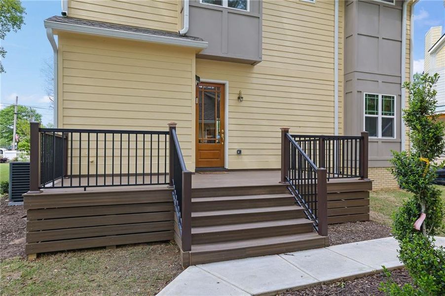 Exterior details and patio area of a home in , Austell (Image 21).