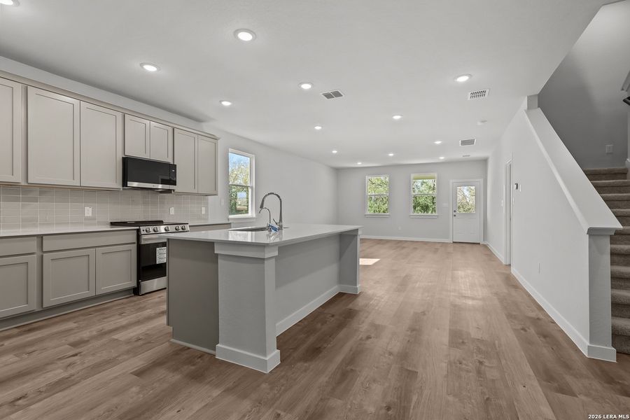 Furnished interior view inside a new home in Cinco Lakes, San Antonio (Image 5).