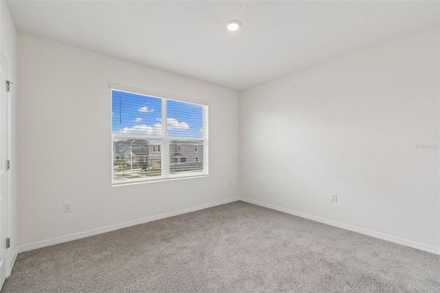 Spacious, unfurnished interior of a new home in Epperson, Wesley Chapel (Image 25).