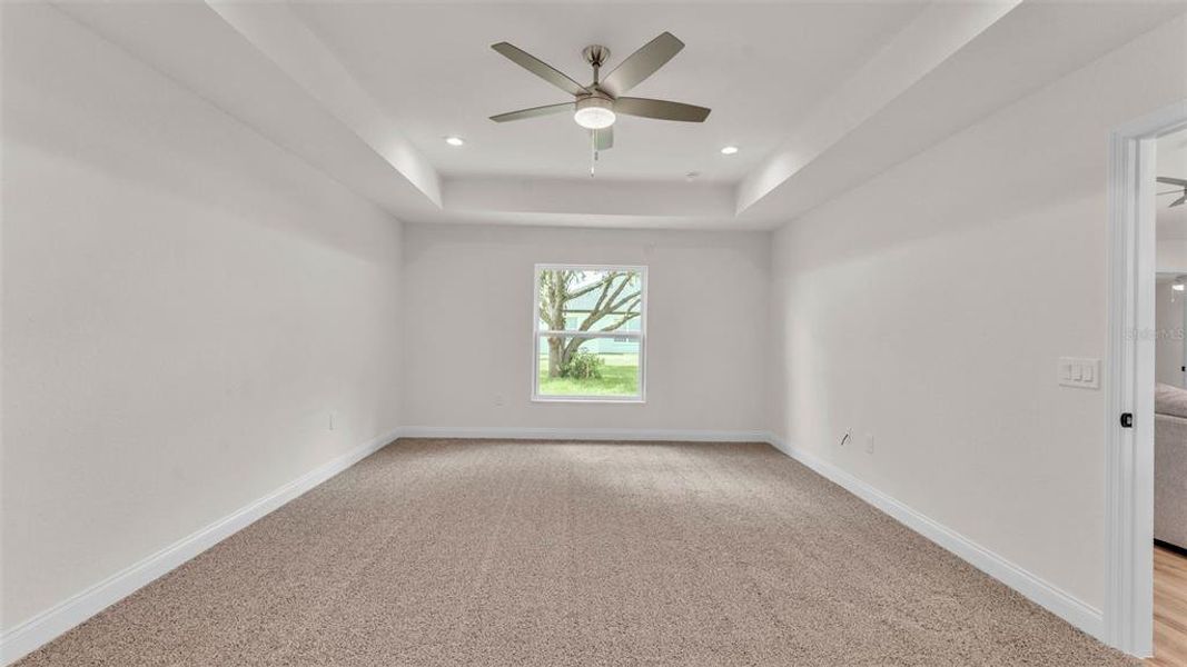 Spacious, unfurnished interior of a new home in , Bartow (Image 34).