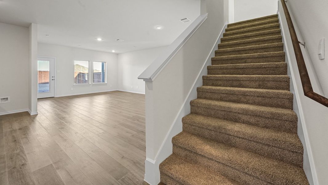 Representative unfurnished interior of a home built from the Perry by D.R. Horton in Bel Air Village, Sherman (Image 10).