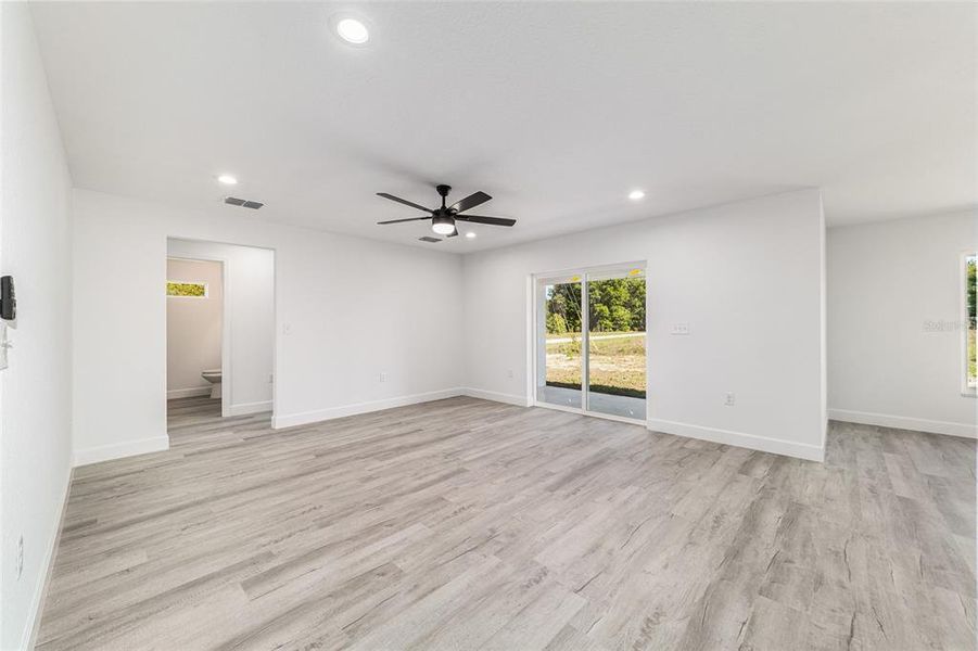 Spacious, unfurnished interior of a new home in , Ocala (Image 56).