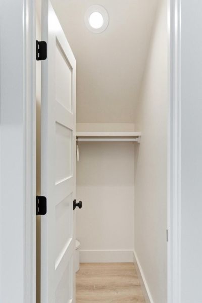 Spacious, unfurnished interior of a new home in , Charleston (Image 23).