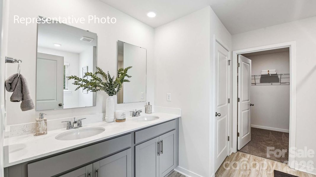Furnished interior view inside a new home in Brandon Creek, Gastonia (Image 15).