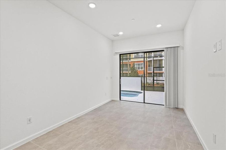 Spacious, unfurnished interior of a new home in , Orlando (Image 21).