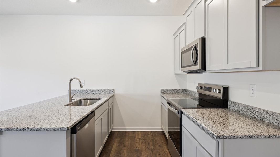 Furnished interior view inside a new home in Cherokee Crossing, Kodak (Image 4).