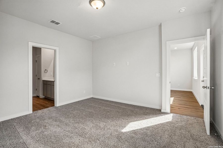 Spacious, unfurnished interior of a new home in , New Braunfels (Image 17). Spacious, unfurnished interior of a new home in , New Braunfels (Image 17).