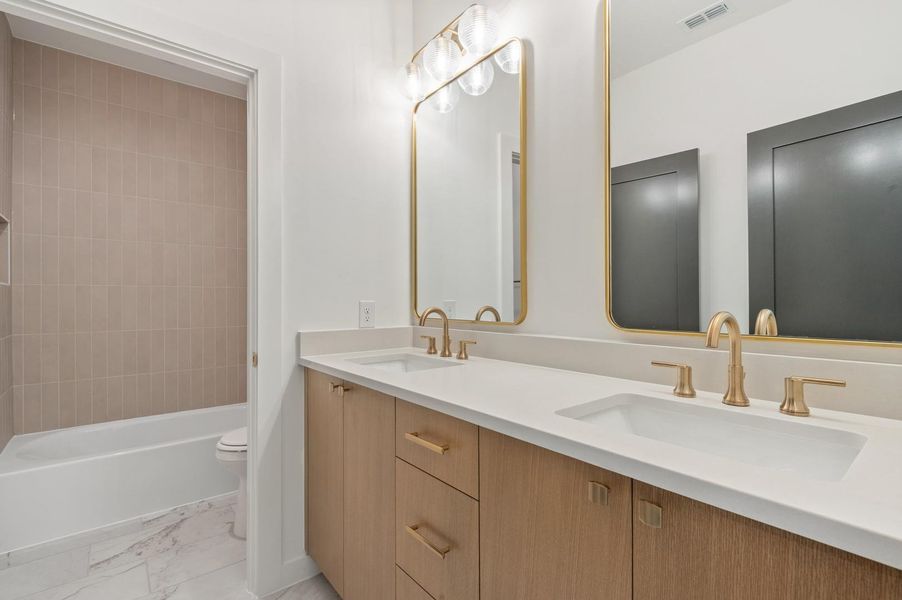 Furnished interior view inside a new home in , Houston (Image 10).