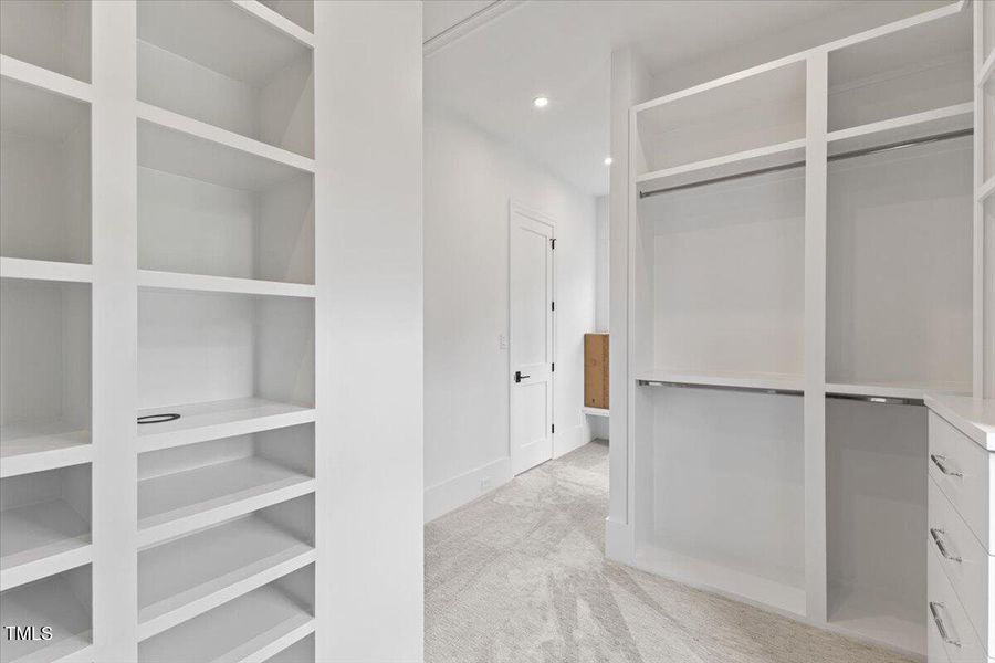 044-6844 Greystone Dr