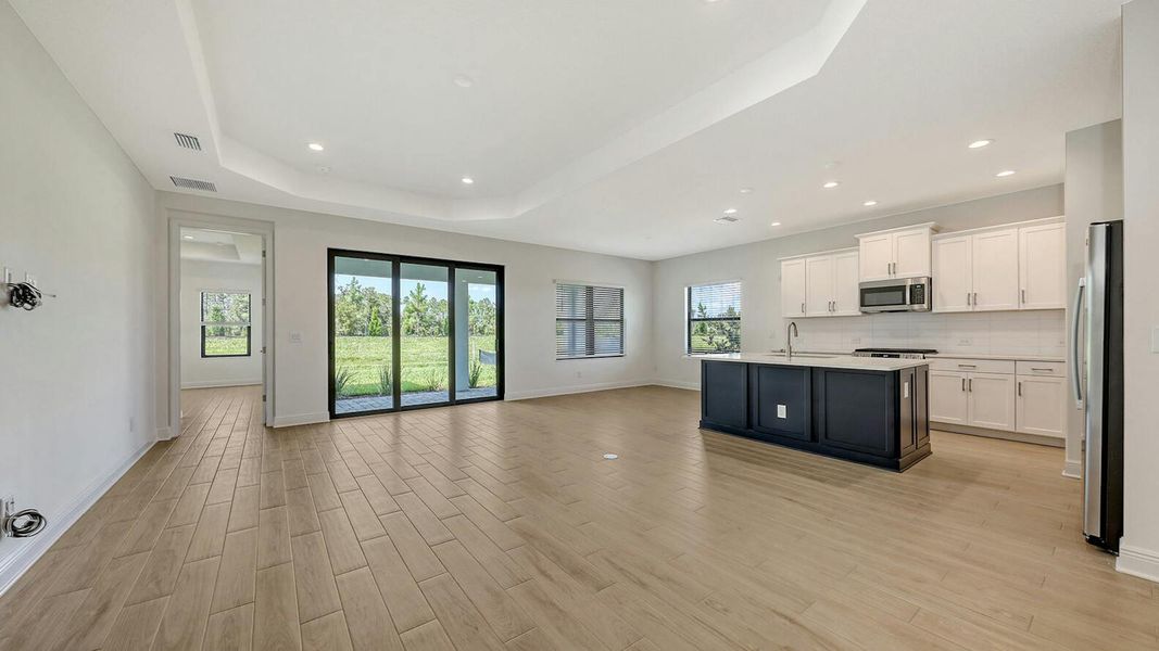 Spacious, unfurnished interior of a new home in Palm Grove Real Estate and Homes for Sale in Lakewood Ranch, FL - Neal Communities, Lakewood Ranch (Image 44).