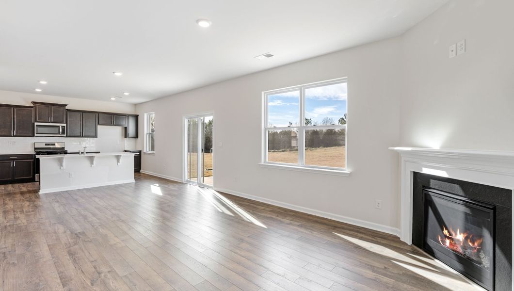 Spacious, unfurnished interior of a new home in Woodhaven, Spartanburg (Image 17).