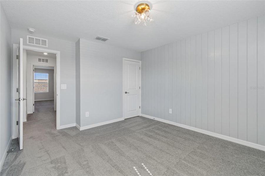 Spacious, unfurnished interior of a new home in , Land O' Lakes (Image 32).