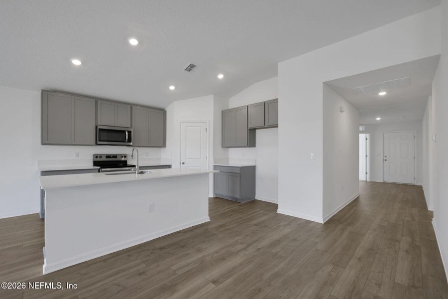 Furnished interior view inside a new home in Diamond Springs, Jacksonville (Image 12).