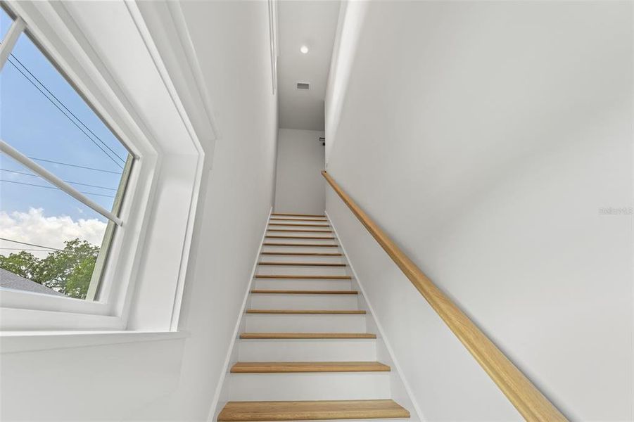 Spacious, unfurnished interior of a new home in , Tampa (Image 45). Spacious, unfurnished interior of a new home in , Tampa (Image 45).