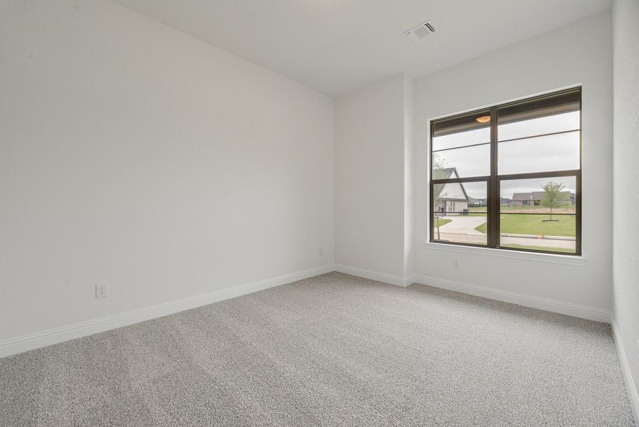 Spacious, unfurnished interior of a new home in Paloma Ranch, New Fairview (Image 22).