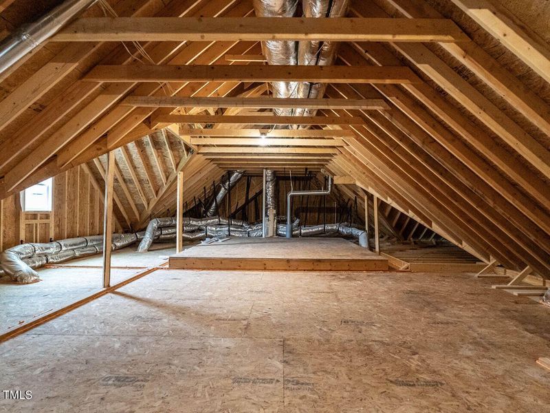 031-1280x960-walk-in-attic