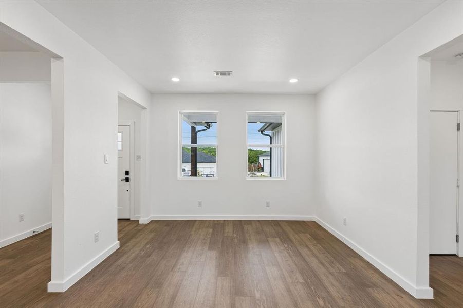Spacious, unfurnished interior of a new home in , Runaway Bay (Image 12).