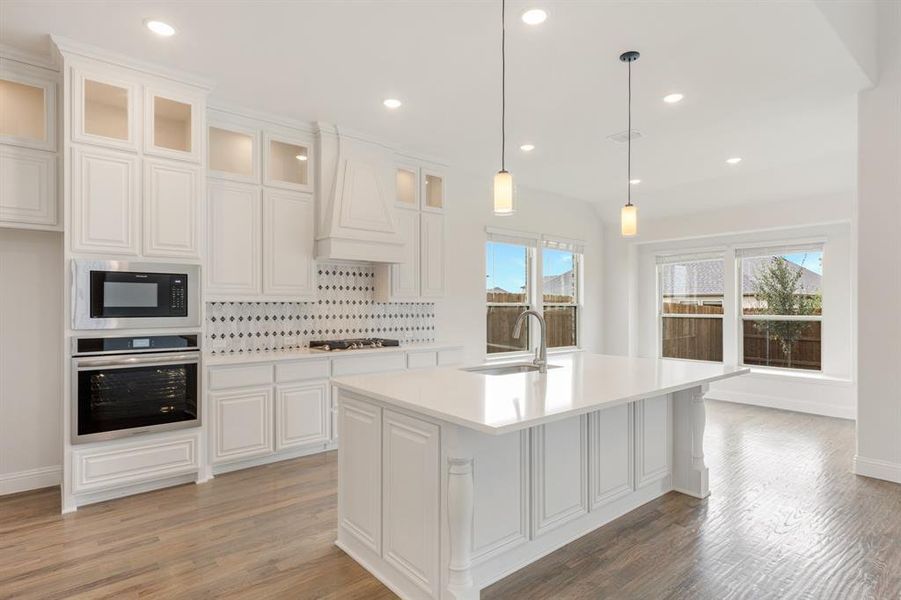 Furnished interior view inside a new home in Wildflower Ranch 60-65, Fort Worth (Image 16). Furnished interior view inside a new home in Wildflower Ranch 60-65, Fort Worth (Image 16).