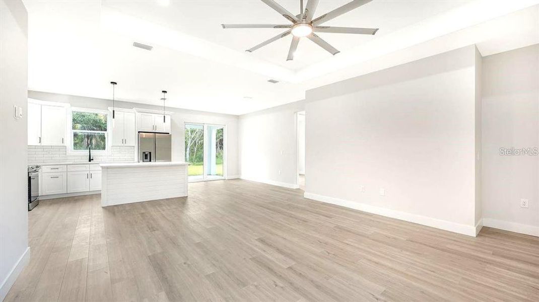 Spacious, unfurnished interior of a new home in , Port Charlotte (Image 11).