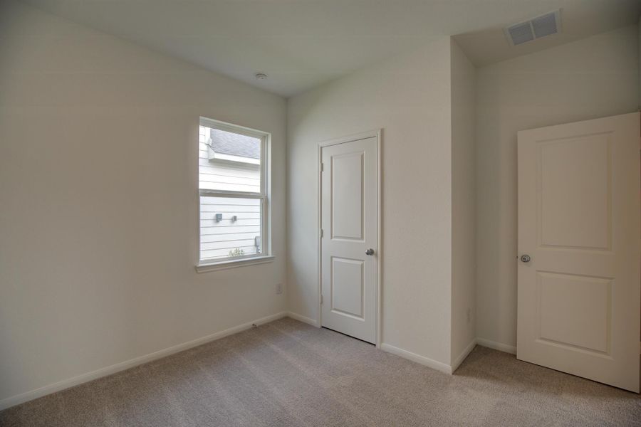 Spacious, unfurnished interior of a new home in Mason Woods, Cypress (Image 17).