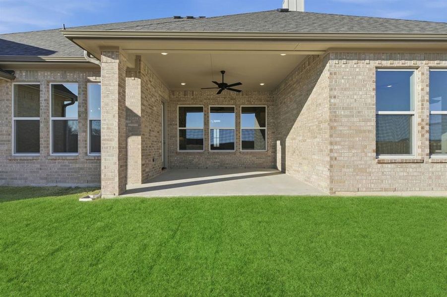 Exterior details and patio area of a home in , New Fairview (Image 3).