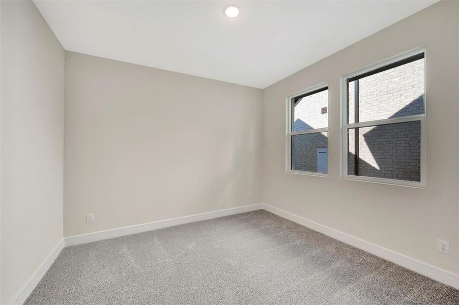 Spacious, unfurnished interior of a new home in Elevon, Lavon (Image 27).