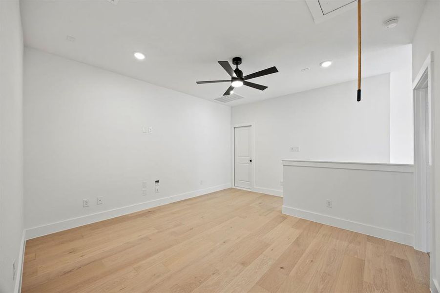 Spacious, unfurnished interior of a new home in Fields, Frisco (Image 24).