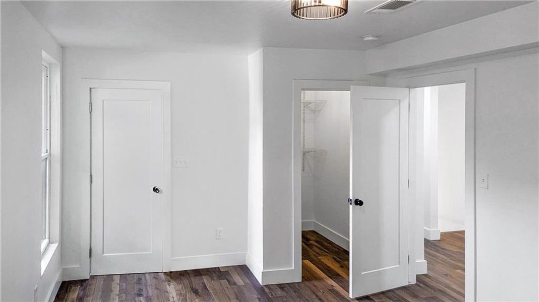 Spacious, unfurnished interior of a new home in , Atlanta (Image 15). Spacious, unfurnished interior of a new home in , Atlanta (Image 15).