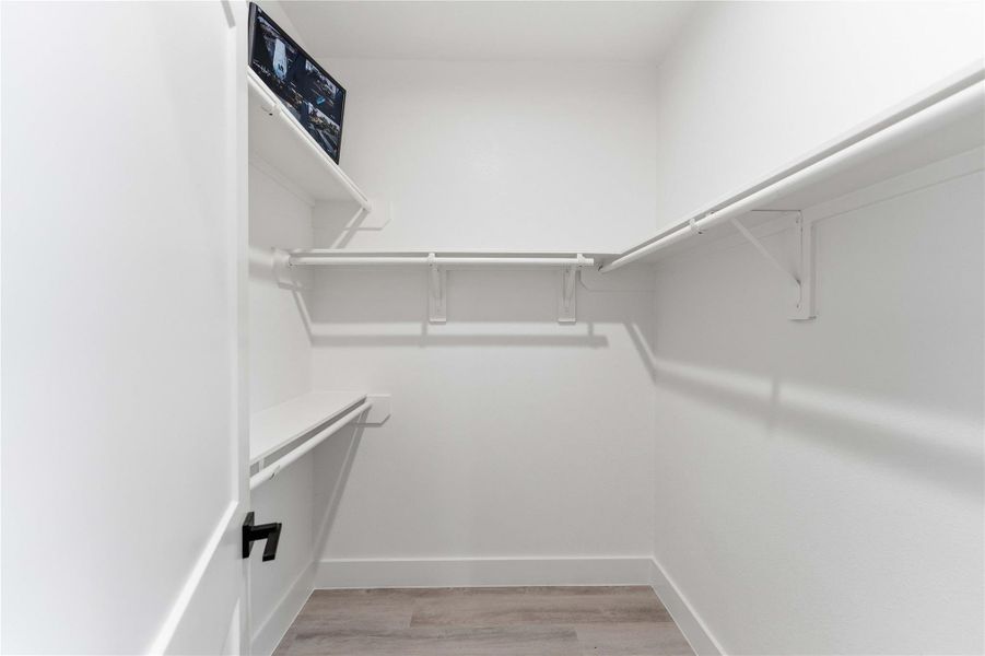 Spacious, unfurnished interior of a new home in , Houston (Image 19).