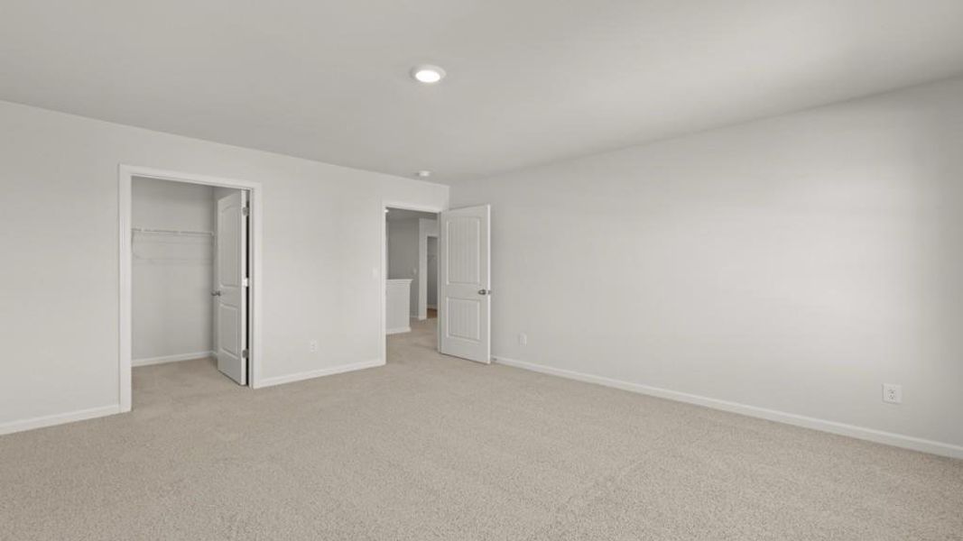 Spacious, unfurnished interior of a new home in , Dallas (Image 26).